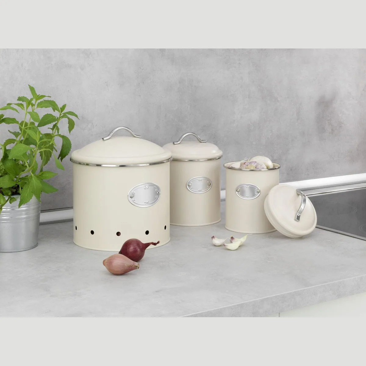 WENKO Vorratsdose Nero, Metall, Silikon, 4 L — Retro-Design, beschreibbares Schild, Luftzirkulation 2