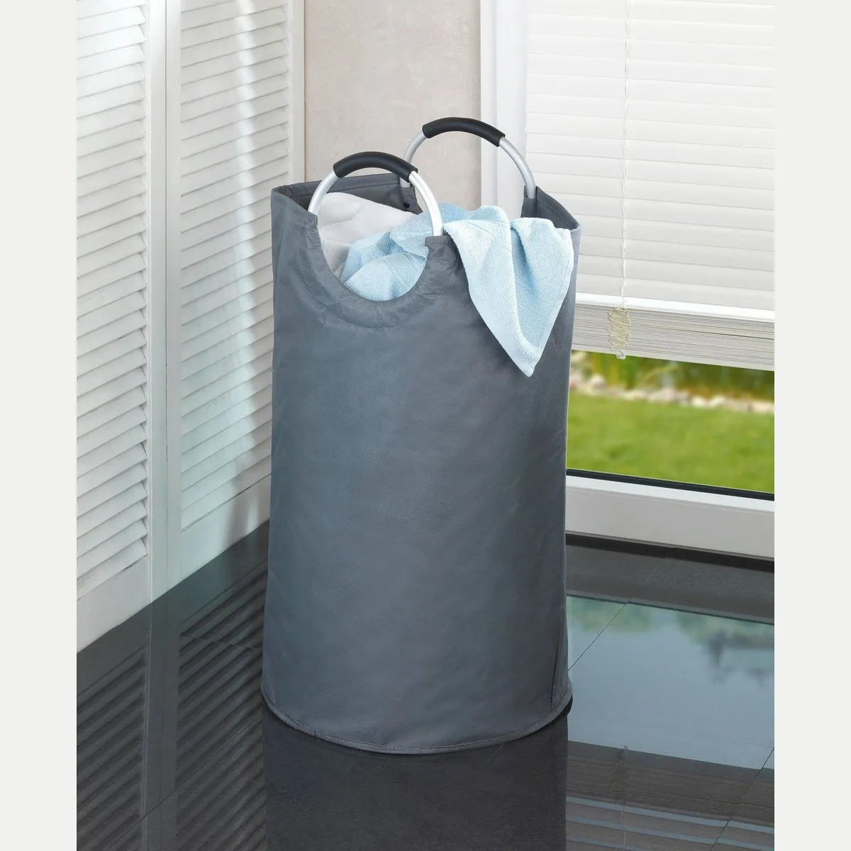 WENKO Wäschesack Jumbo, strapazierfähiges Polyester, 69 Liter Fassungsvermögen 2